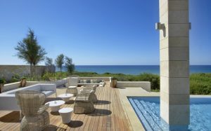 the romanos resort greece