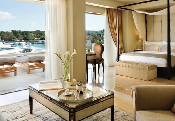 Sani Asterias Suites